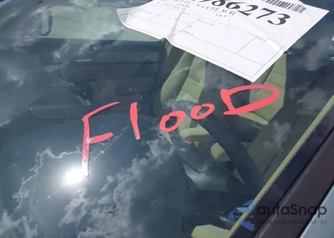 2011 Honda Cr-V Lx z USA, uszkodzony, nr VIN 5J6RE3H30BL027302